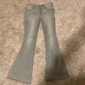 Free People Pull On Flare 👖